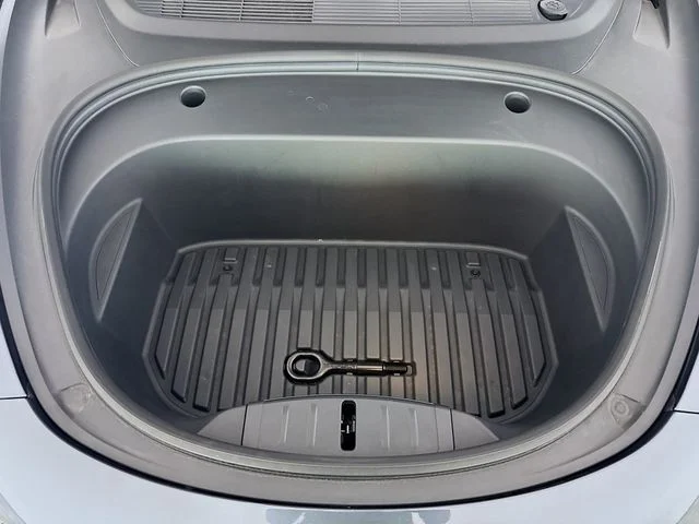 Used 2023 Gray Tesla Base image 31