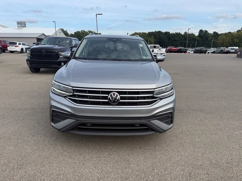 Used 2024  Volkswagen 2.0T SE image 10