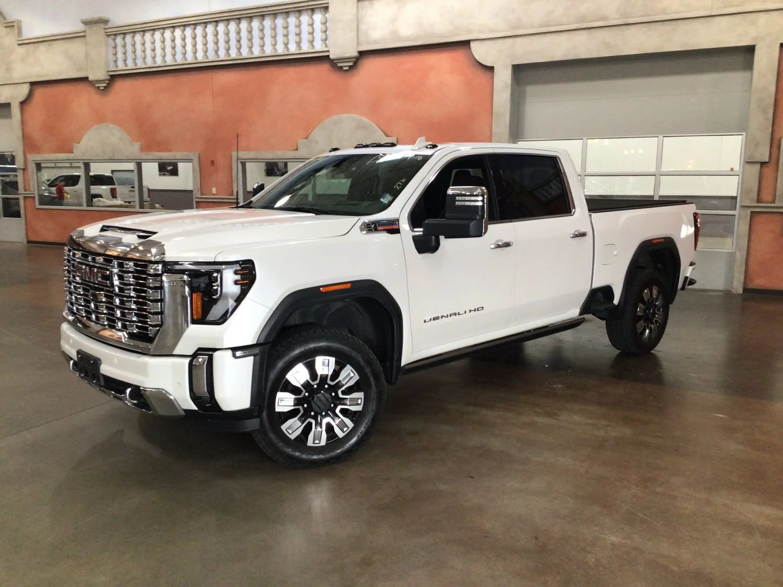 Used 2025 White Frost Tricoat GMC Denali image 2