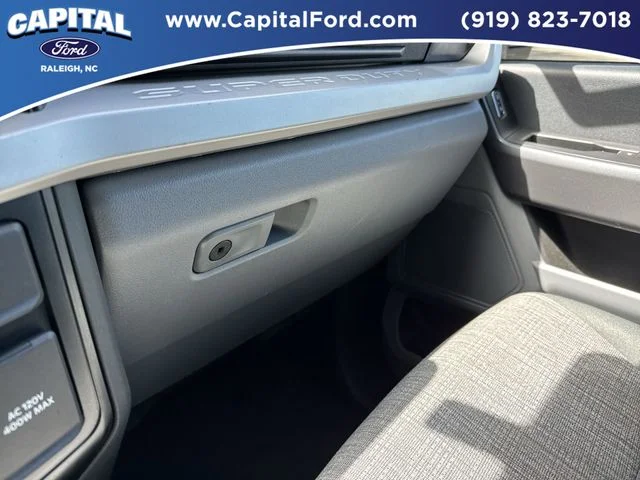 Used 2025 White Ford XLT image 27