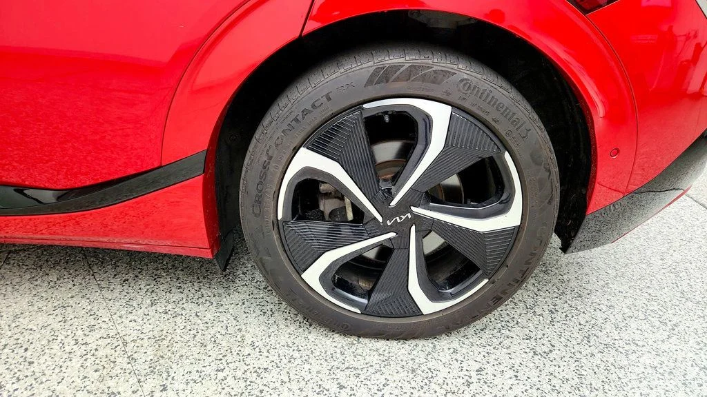 Used 2022 Runway Red Kia GT-Line AWD w/ Suede Seat Package image 9