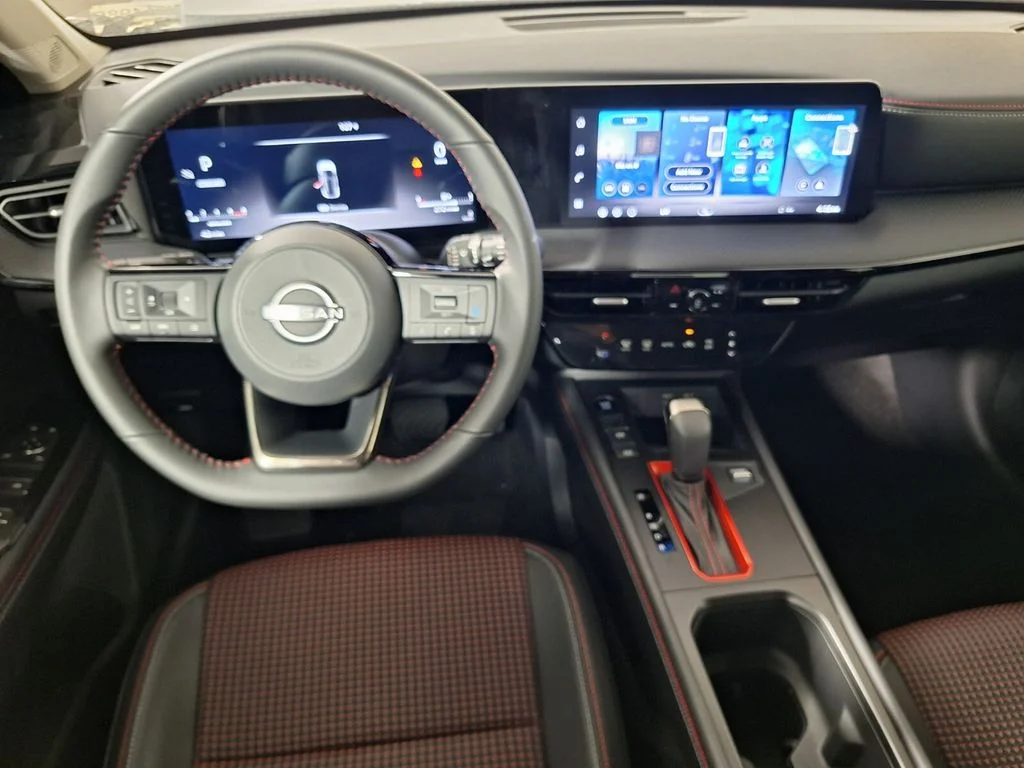 Used 2026 Bronze Metallic Nissan SR image 9