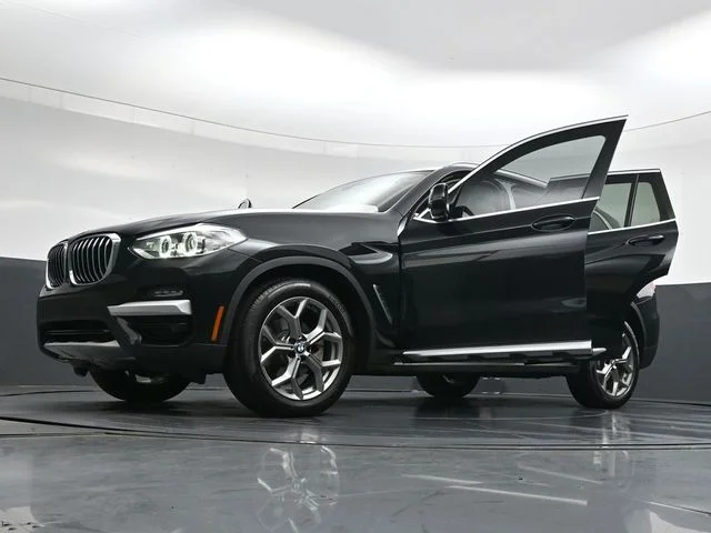 Used 2021 Black BMW sDrive30i image 47
