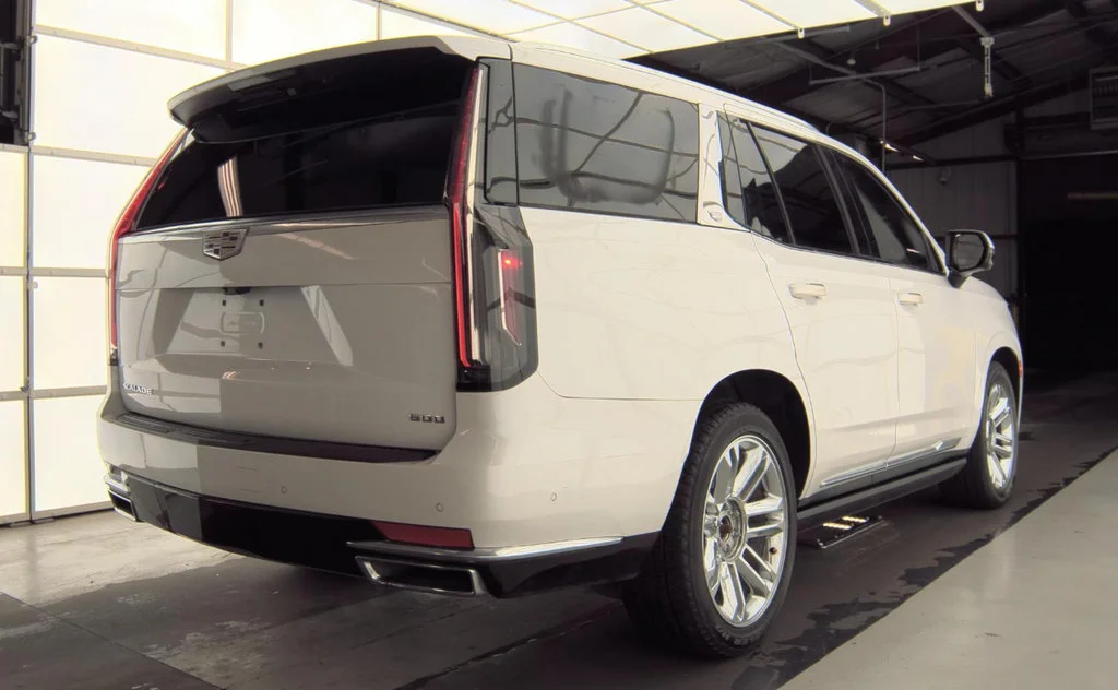 Used 2021 Crystal White Tricoat Cadillac Premium Luxury Platinum image 4
