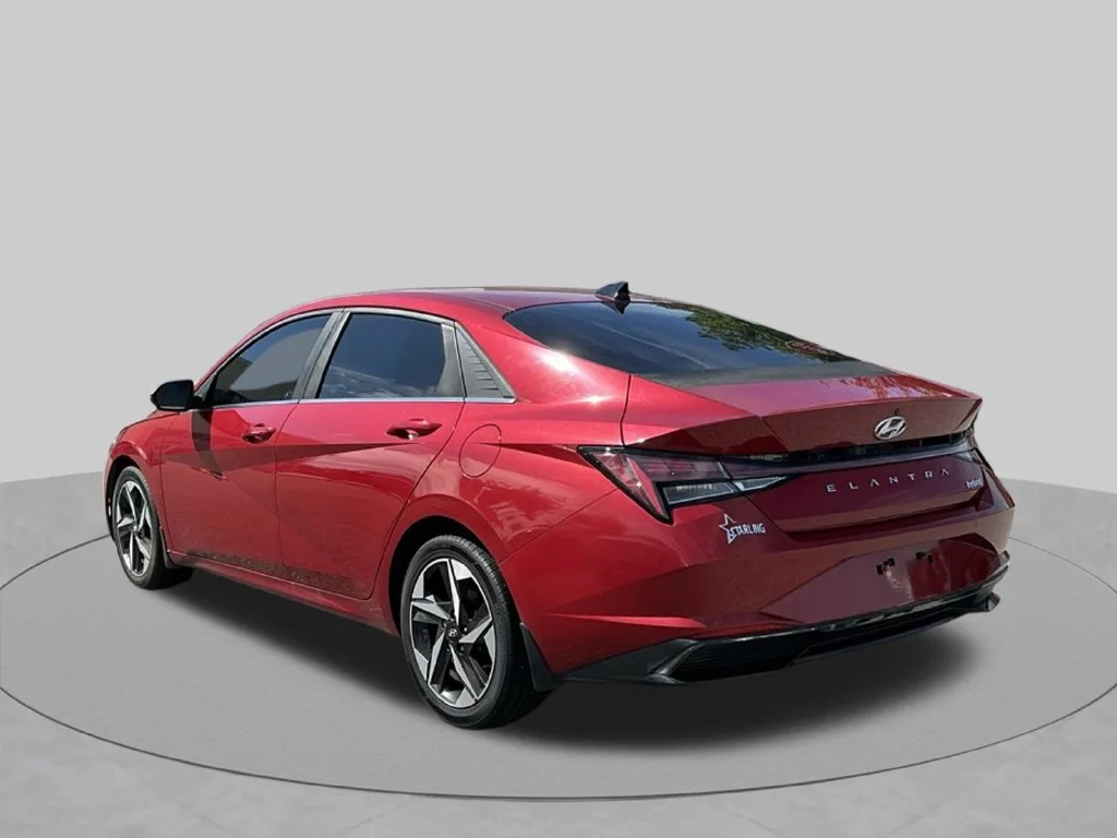 Used 2022 Red Hyundai Limited image 3