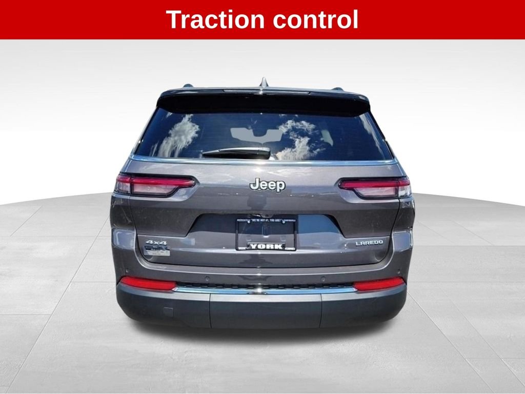 New 2026 Baltic Gray Metallic Clearcoat Jeep Altitude image 4