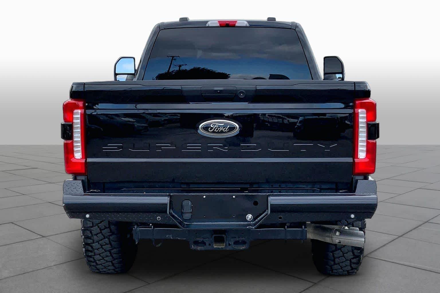 Used 2023 Agate Black Metallic Ford XLT image 5