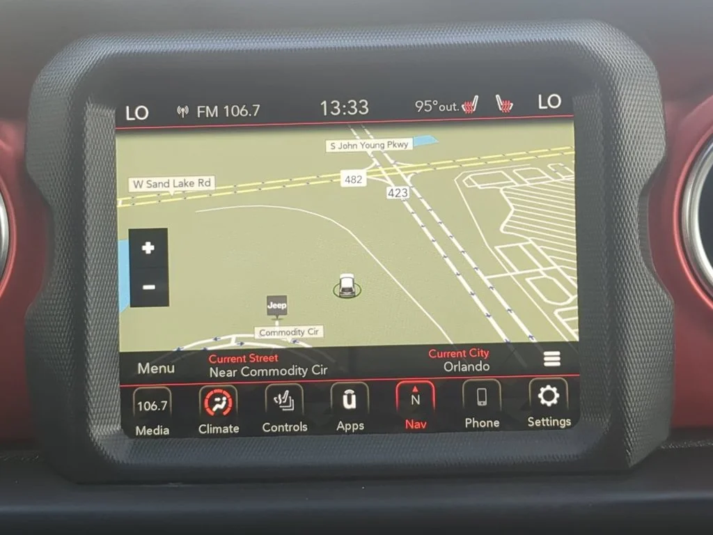 Used 2021 Gray Jeep Rubicon image 25