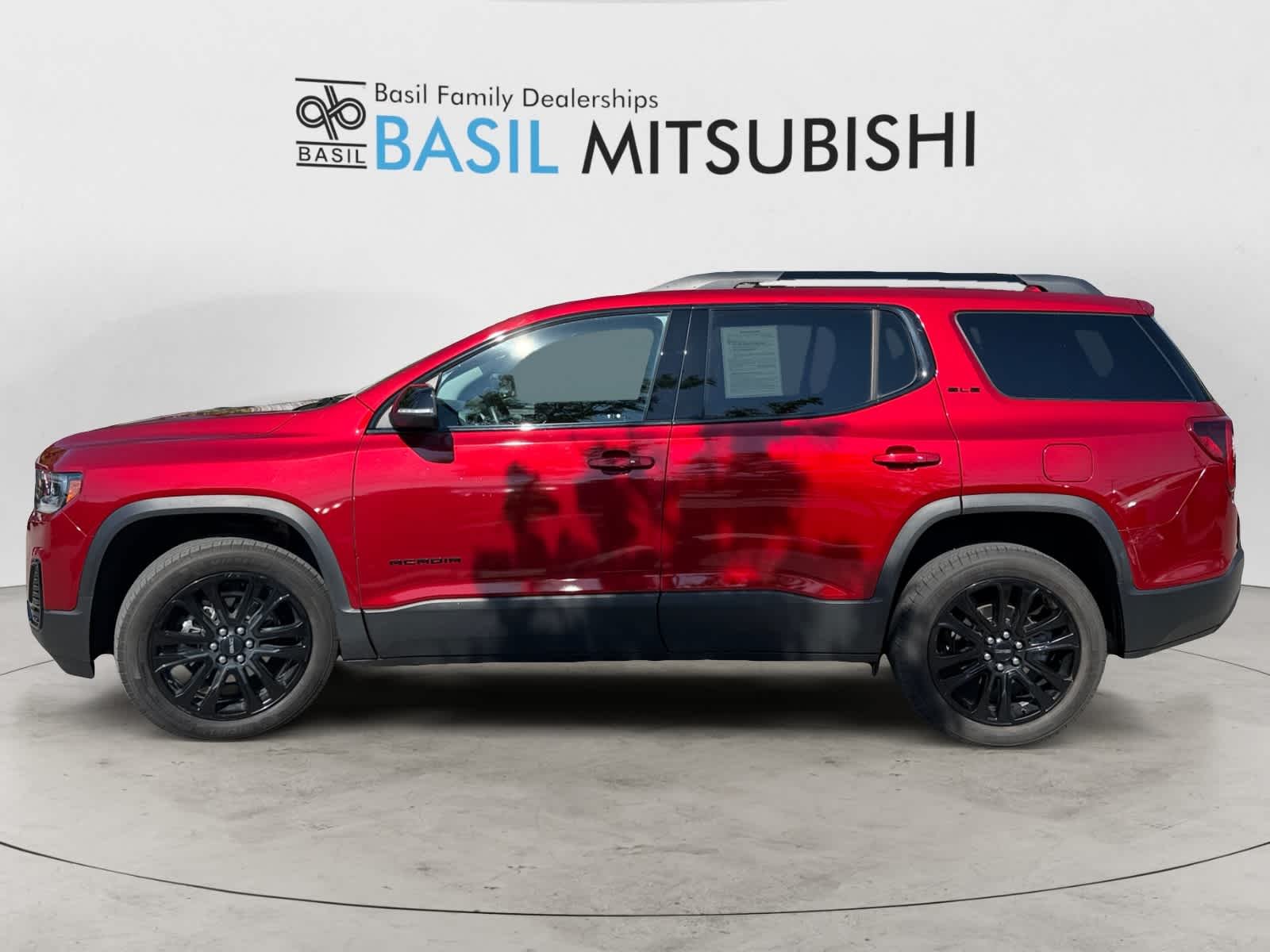 Used 2023 Volcanic Red Tintcoat GMC SLE image 2