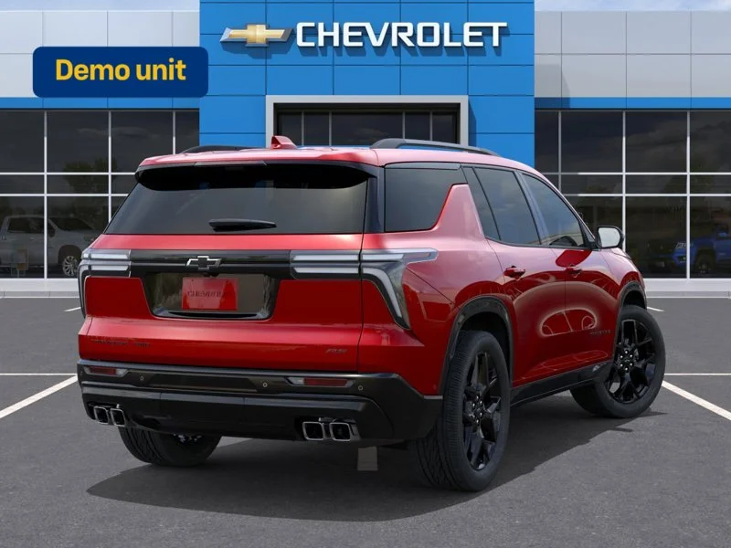 Used 2026 Red Chevrolet AWD 4dr RS image 4