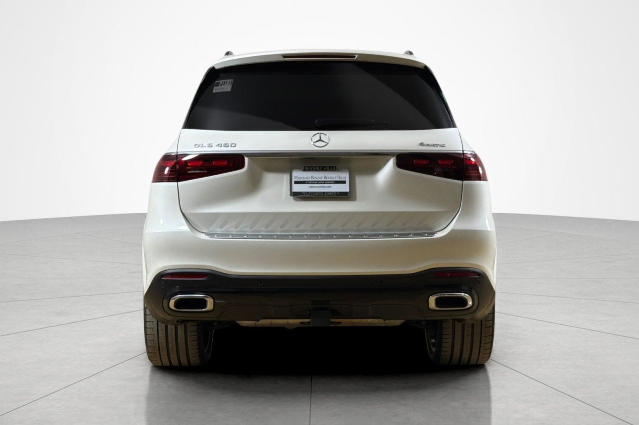 Certified Used 2024 MANUFAKTUR Diamond White Metallic Mercedes-Benz GLS 450 image 4