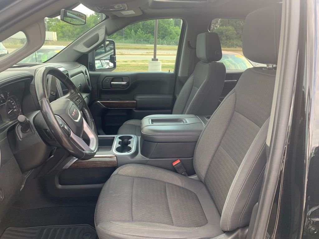 Used 2020 Black GMC Elevation image 16