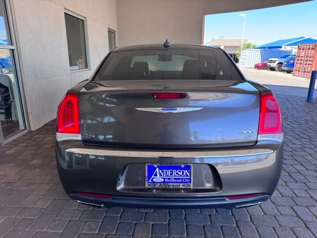 Certified Used 2019 Granite Crystal Clearcoat Metallic Chrysler Limited image 4