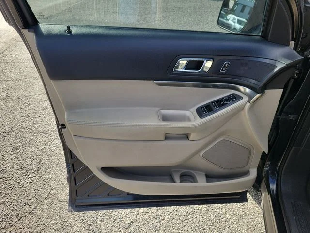 Used 2015 Black Ford Base image 14