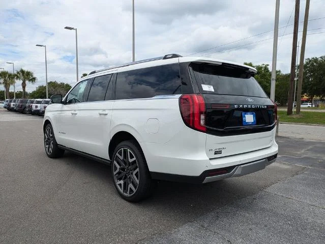 New 2026 Star White Metallic Tri-Coat Ford Platinum image 40