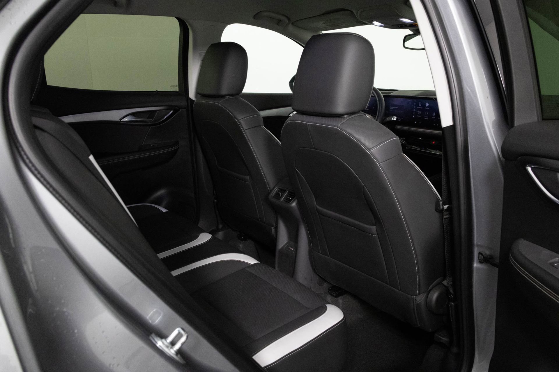 2025 BUICK ENVISION - Image 35