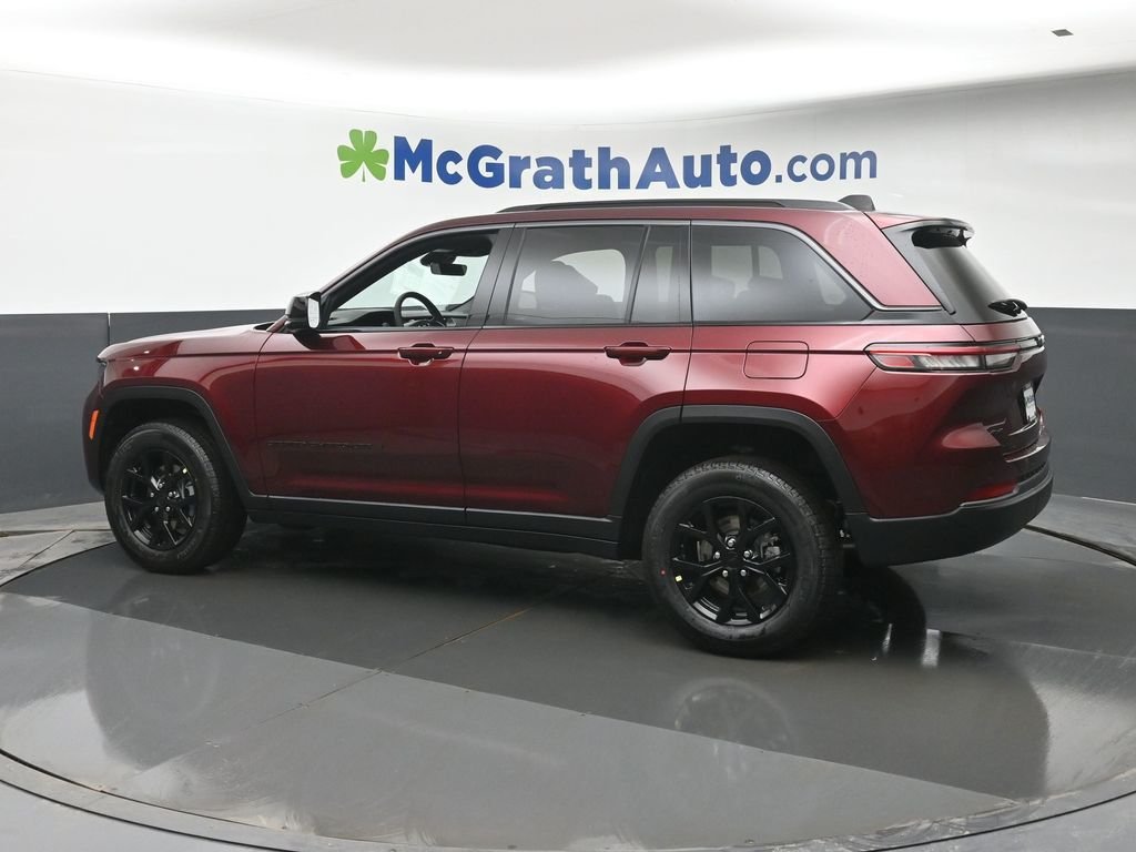 New 2026 Velvet Red Pearl-Coat Exterior Paint Jeep Altitude image 24