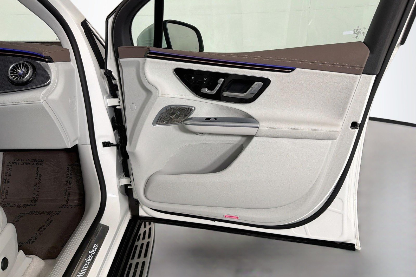 Certified Used 2023 MANUFAKTUR Diamond White Metallic Mercedes-Benz EQE 350 image 26