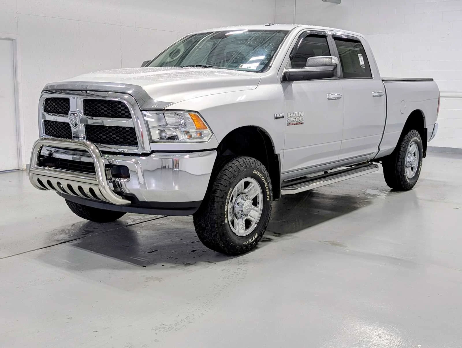 2018 RAM 2500 SLT 4X4 Crew Cab SWB's photo