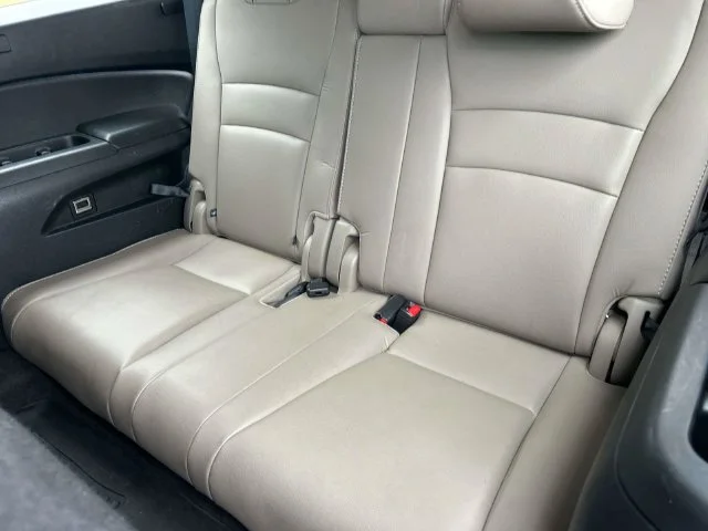 Used 2019  Honda EX-L image 22