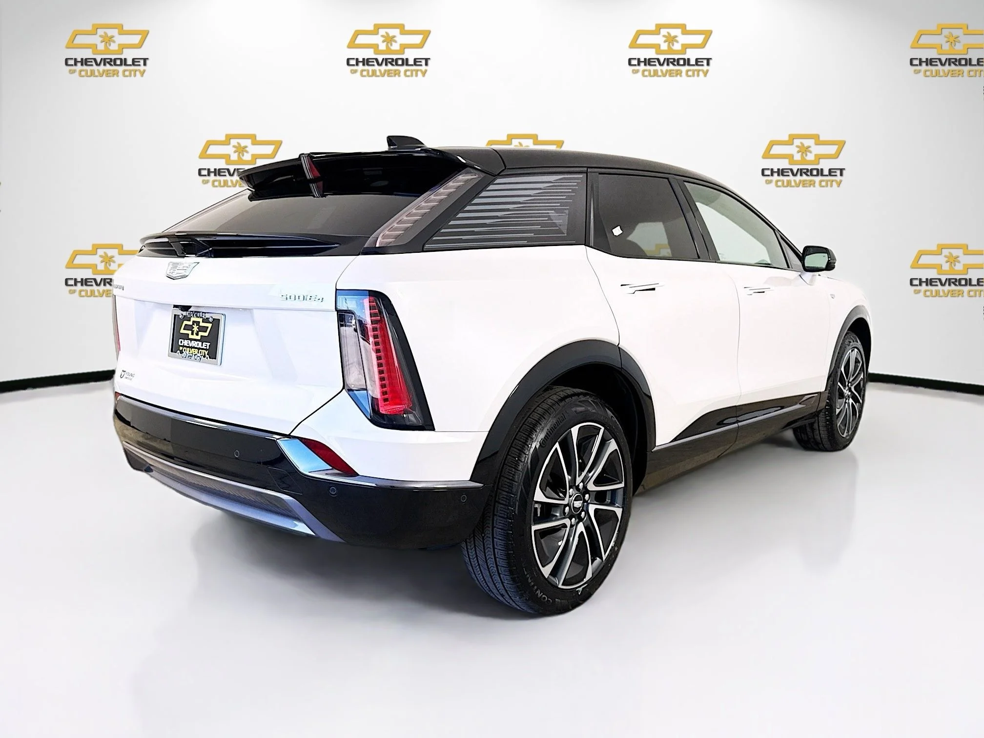 Used 2025 Crystal White Tricoat Cadillac Sport 1 image 8