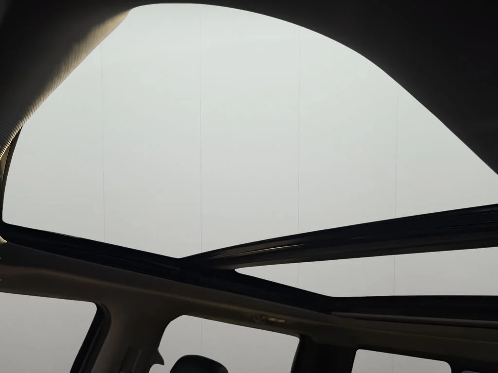 Used 2021 Carbonized Gray Metallic Ford LARIAT image 18