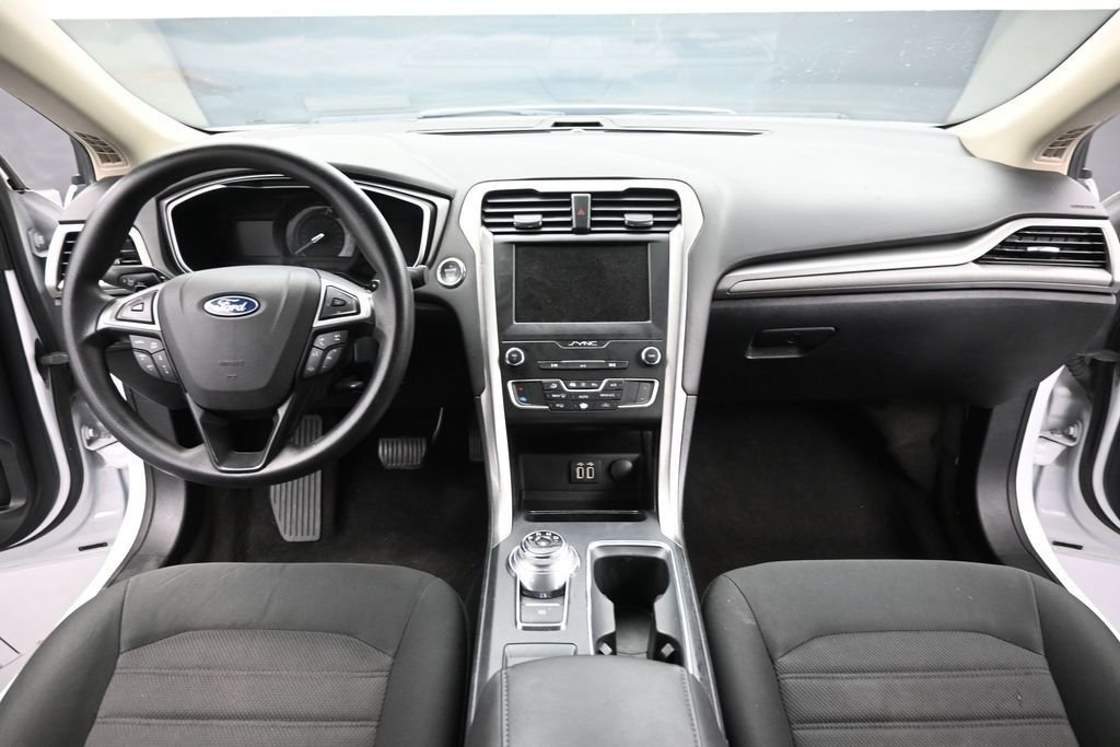 Used 2019 White Ford SE image 12