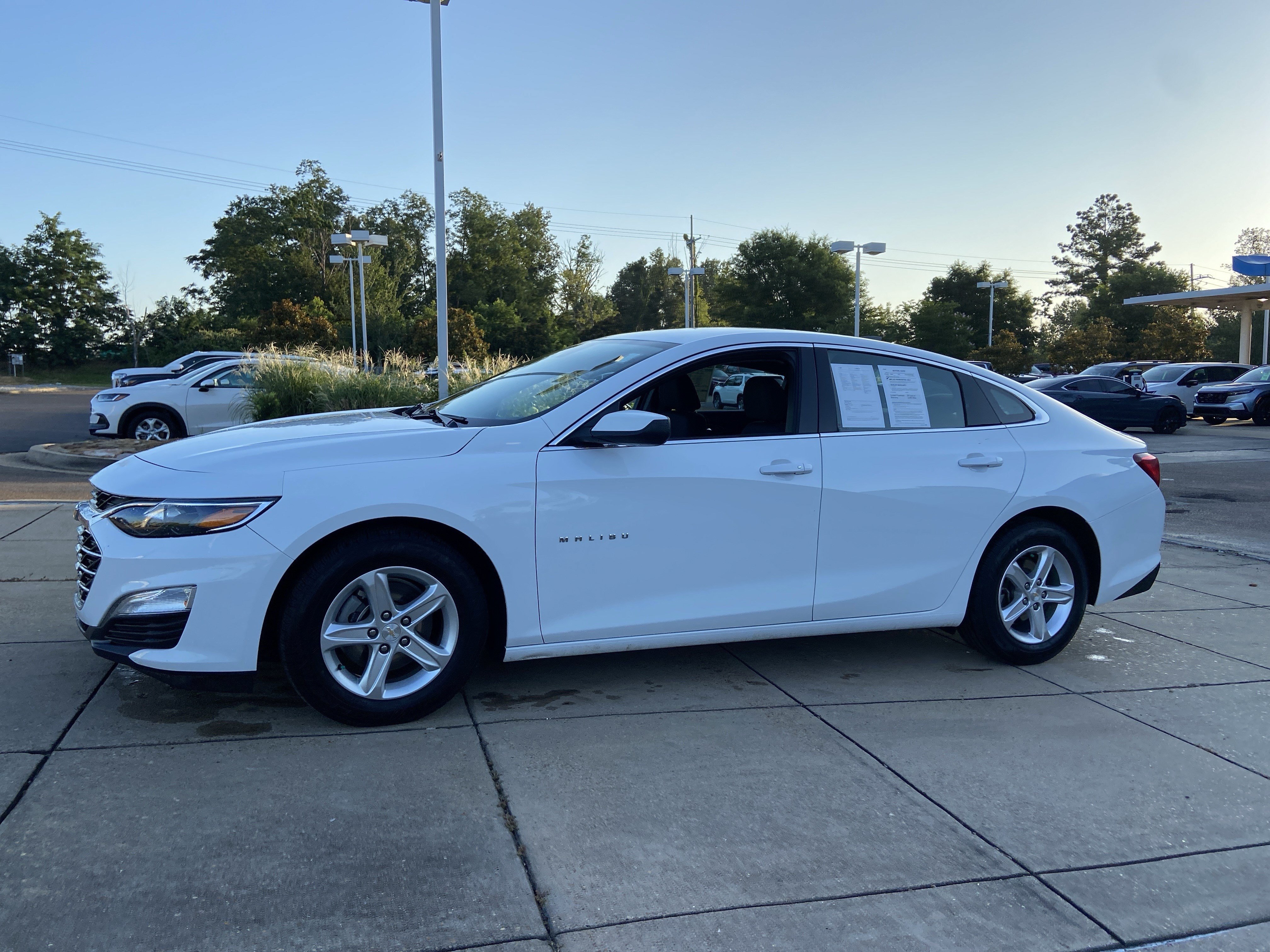 Used 2024 Summit White Chevrolet LS image 6