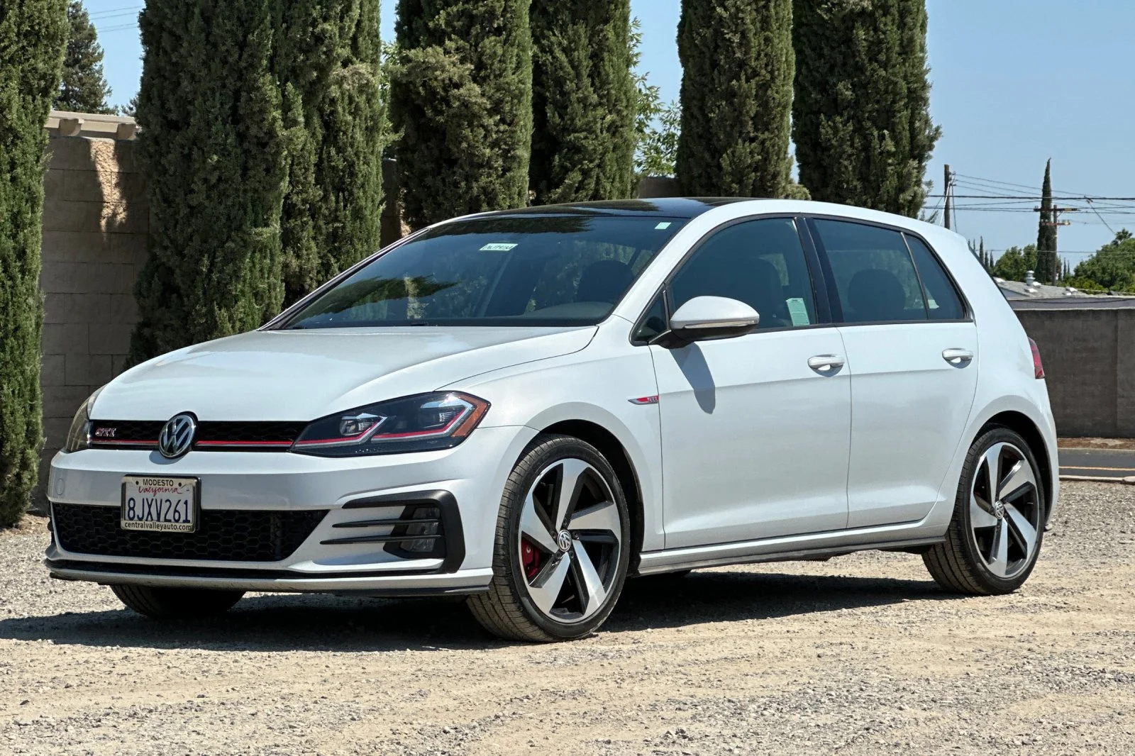 Used 2019 White Volkswagen Rabbit Edition image 8