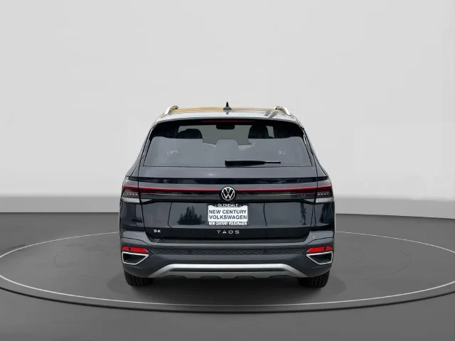 2026 Volkswagen Taos photo 4