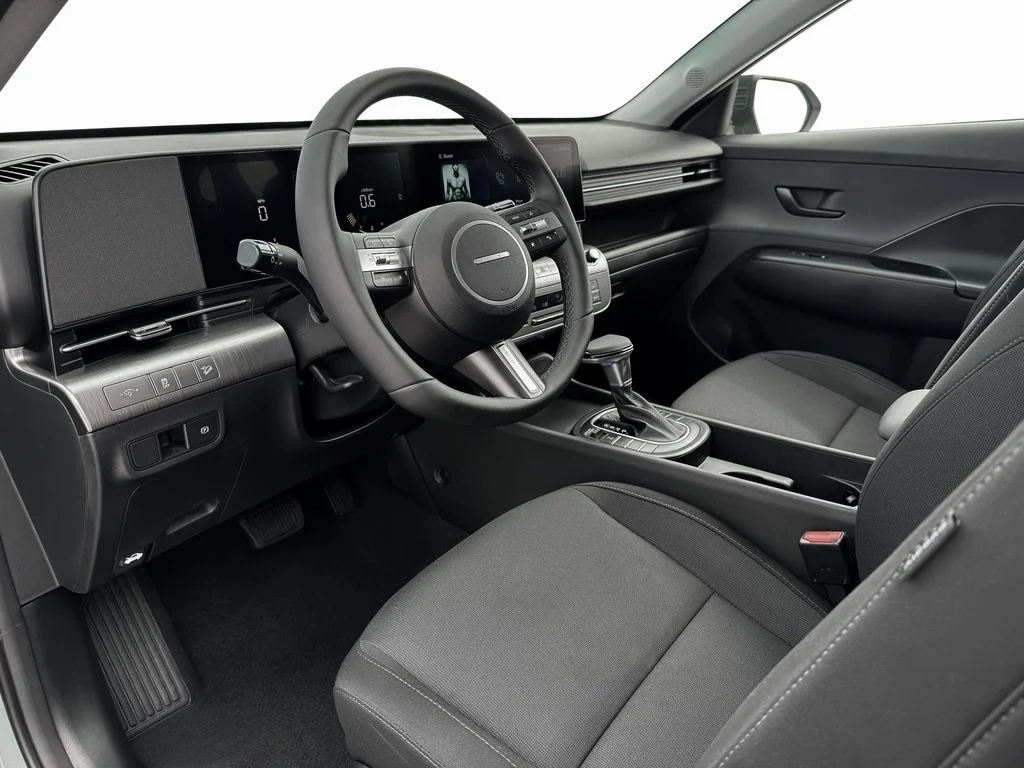 2025 Hyundai Kona SEL - Photo 21