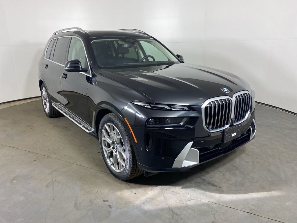 Used 2023 Black Sapphire Metallic BMW xDrive40i image 3