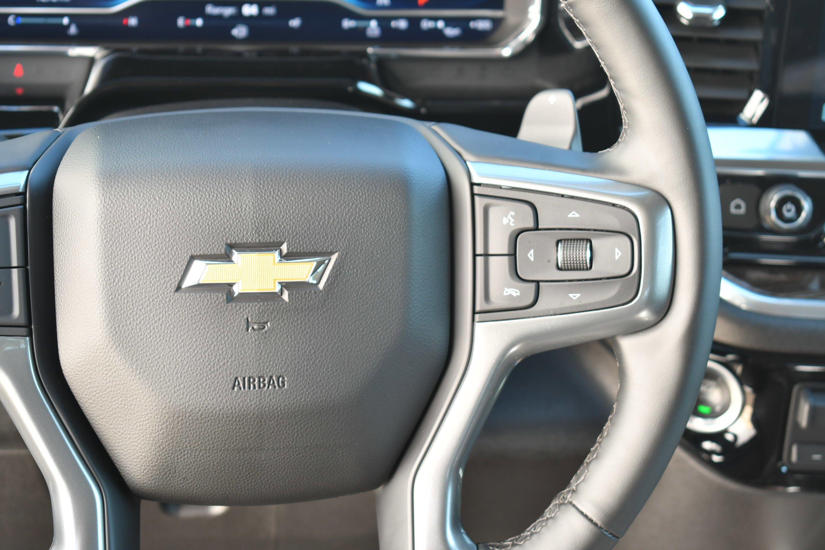 2025 Chevrolet Silverado 1500 LT - Photo 21