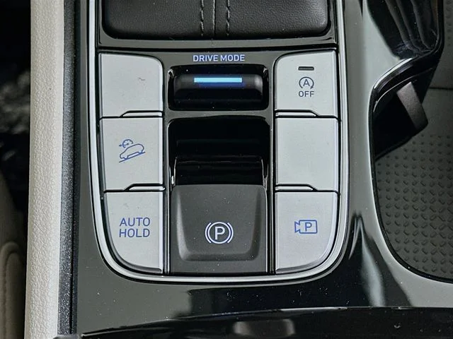 New 2026 Hyundai TUCSON SEL