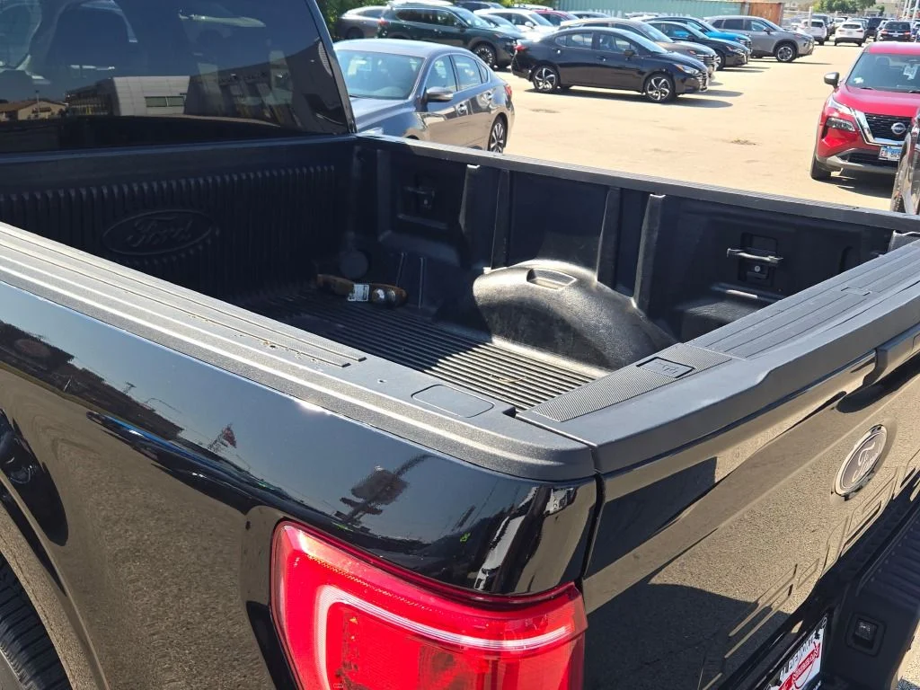 Used 2022 Black Ford XLT image 15