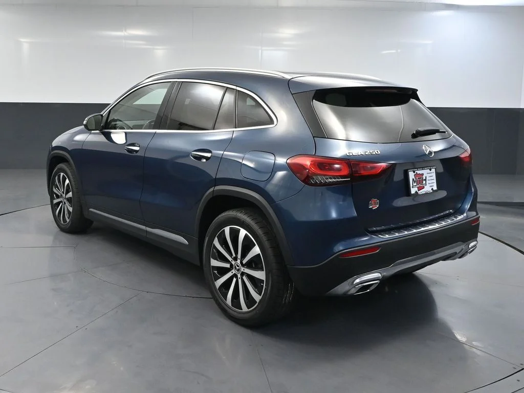 Used 2022 Blue Mercedes-Benz GLA 250 image 5
