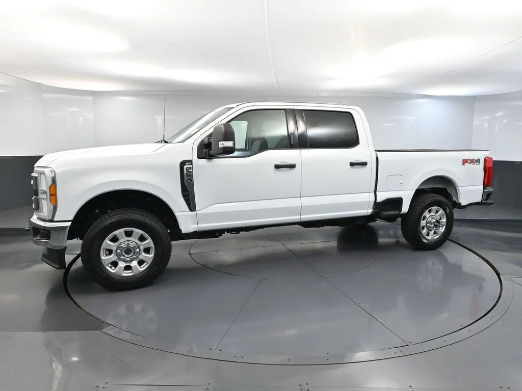 2023 Ford F-250 Super Duty XLT - Photo 11