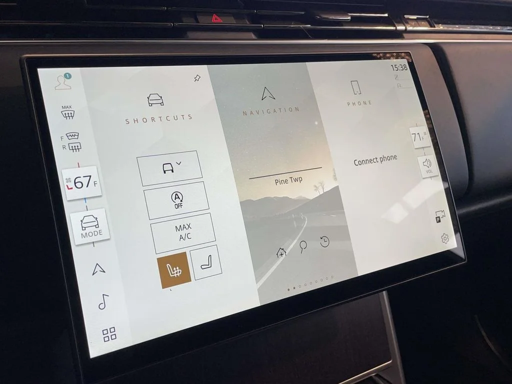 New 2026 Carpathian Grey Land Rover SE image 26