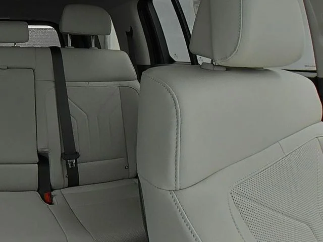 New 2026 Gray Hyundai SEL image 39