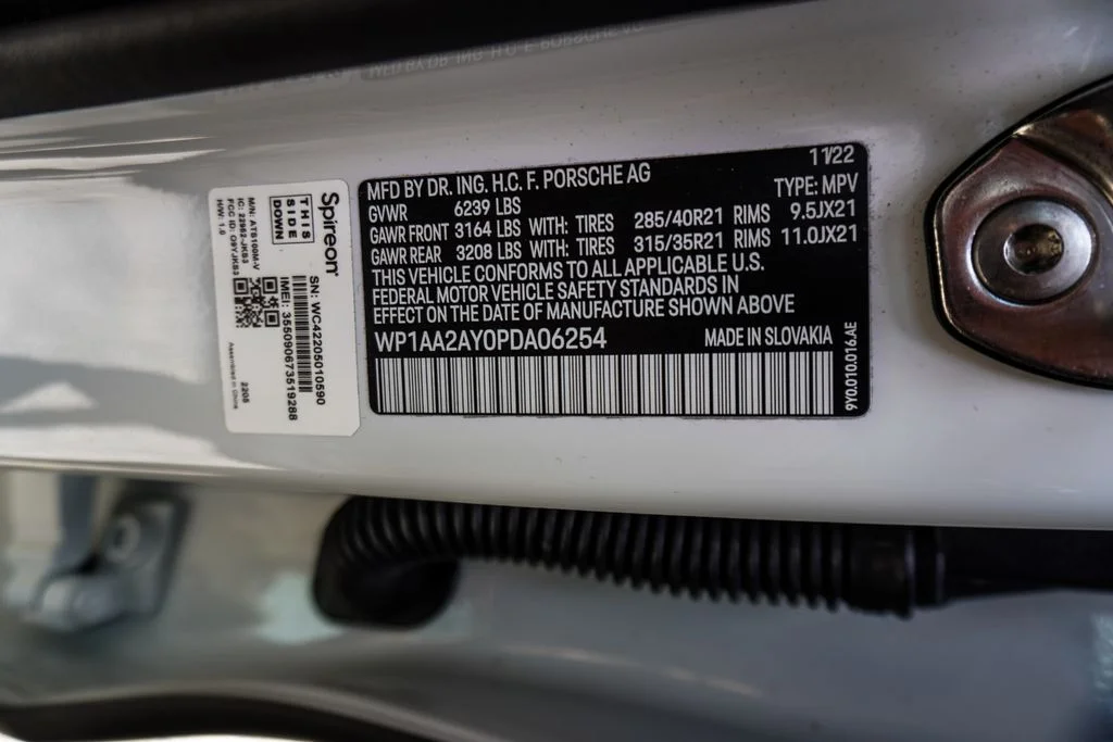 Used 2023 White Porsche Base image 45