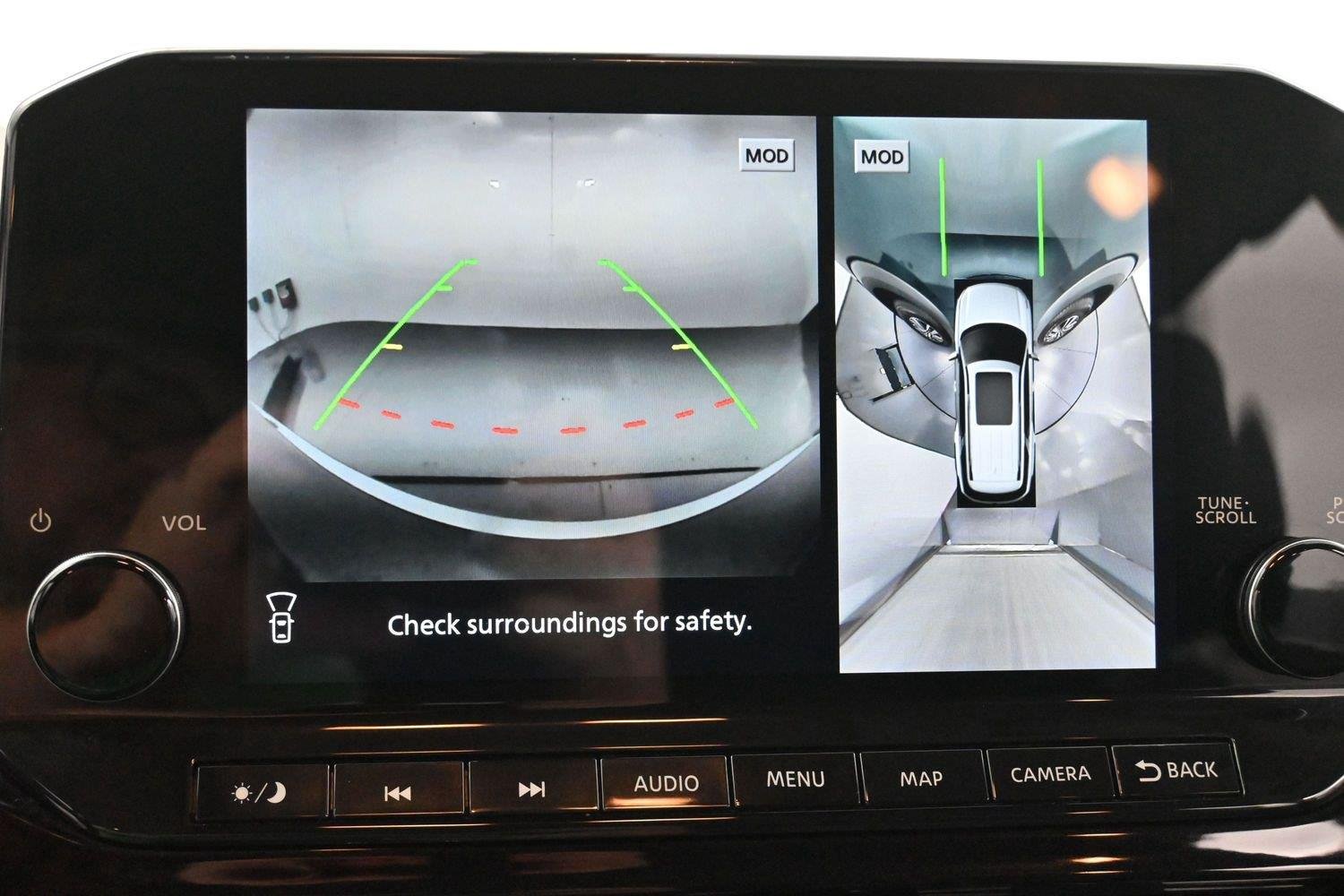 Used 2022 Green Nissan SL image 23