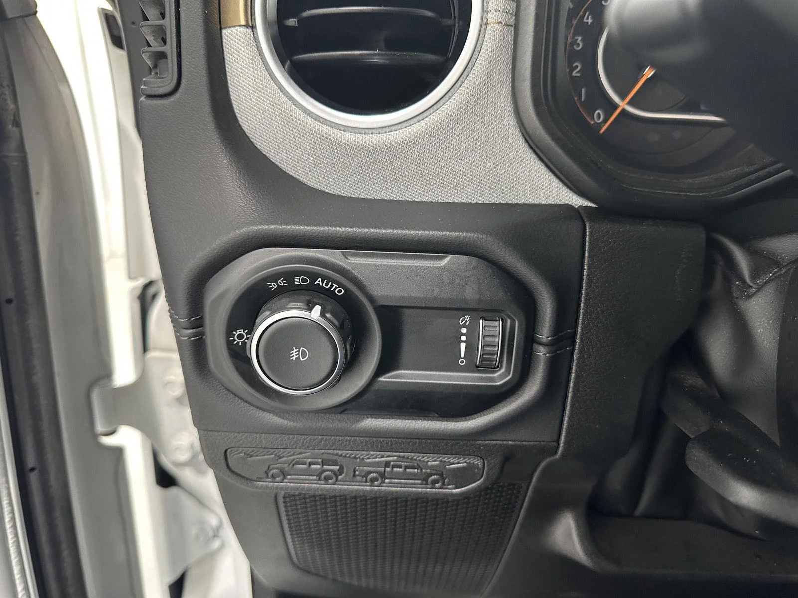 Used 2024 Bright White Jeep Sahara image 16