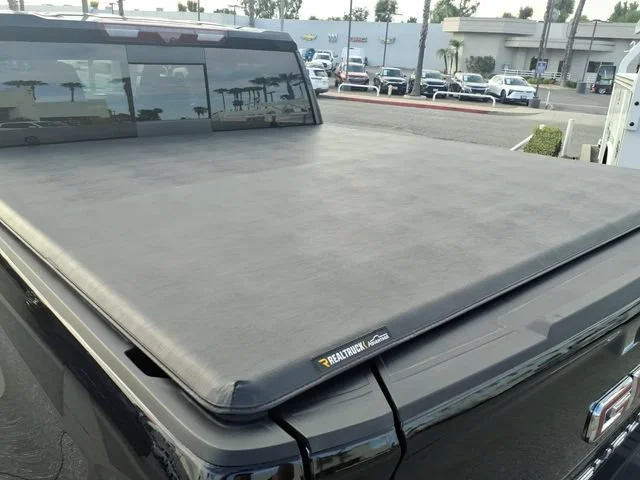 Used 2025 Onyx Black GMC Denali image 12