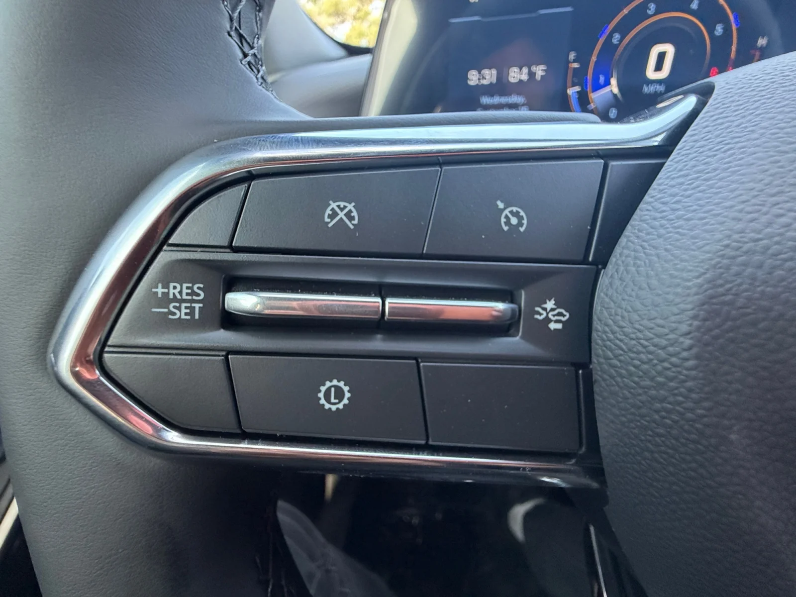 New 2027 Mosaic Black Metallic Chevrolet LT image 24