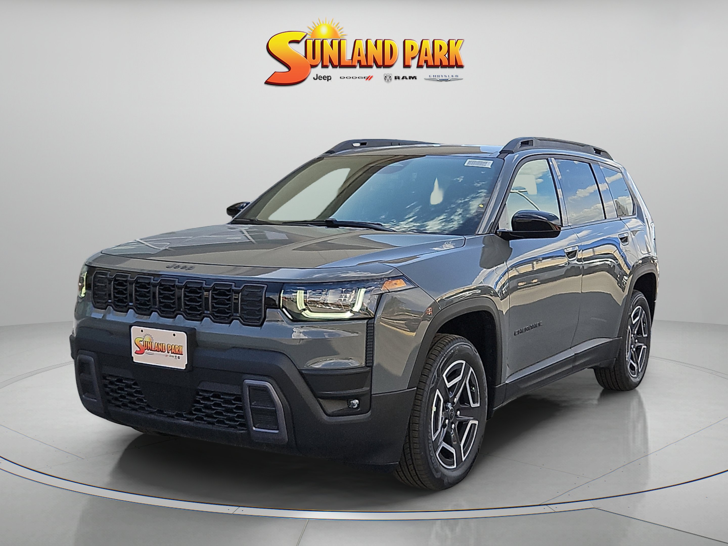 New 2026 Sting-Gray Clear-Coat Exterior Paint Jeep Laredo image 2