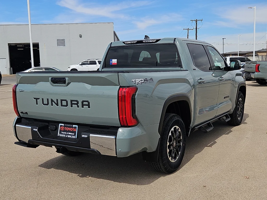 New 2026 Lunar Rock Toyota SR5 image 3