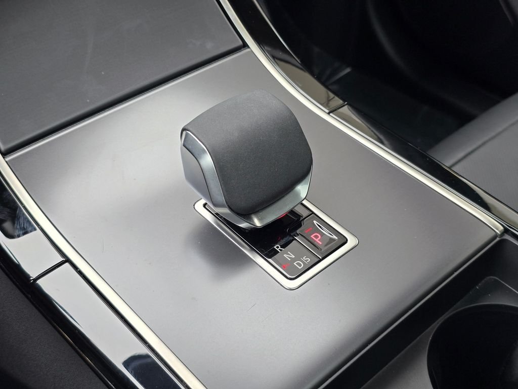 Certified Used 2025 Gray Land Rover Dynamic SE image 26