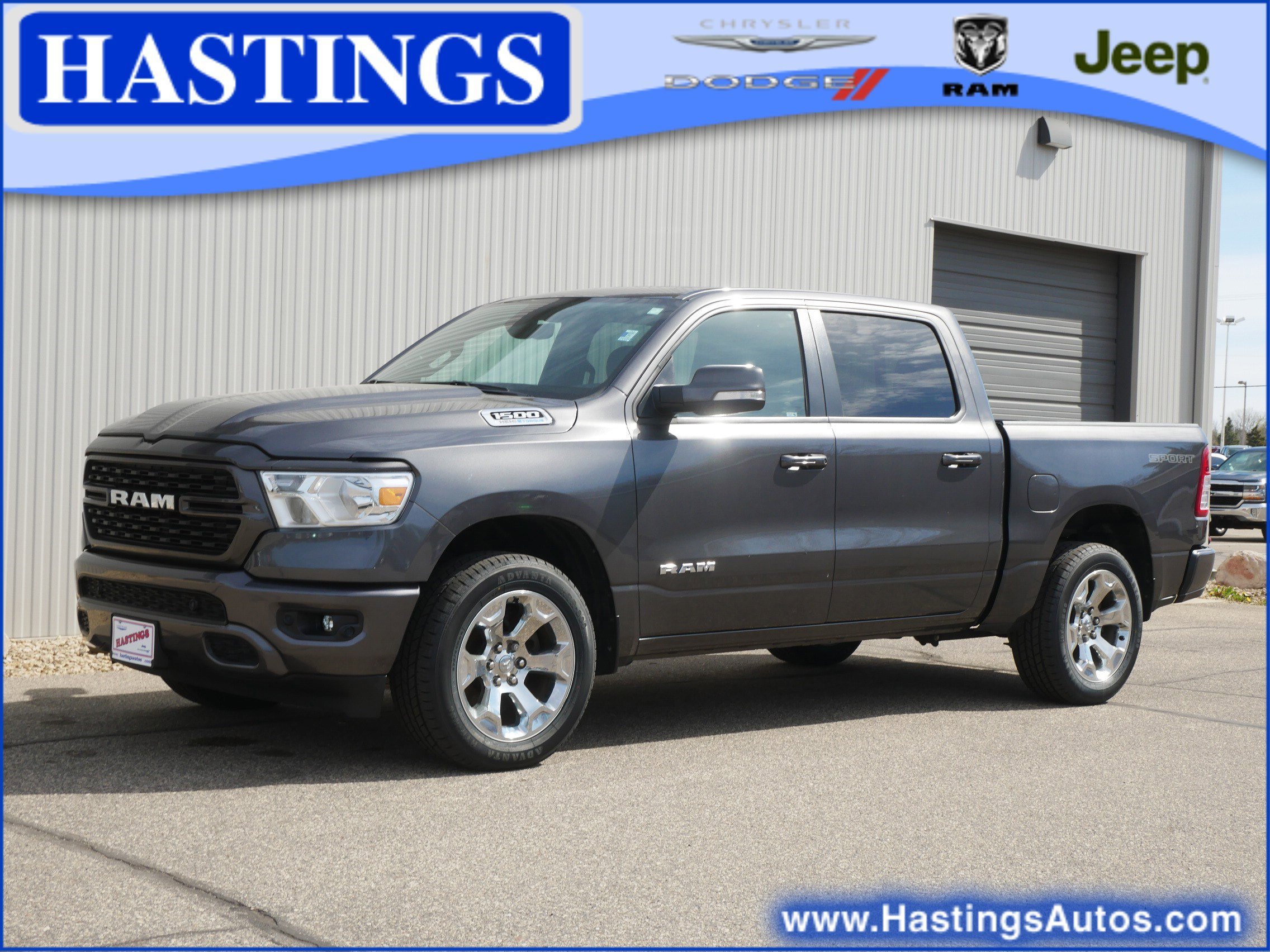 2022 RAM 1500 Big Horn/Lone Star 4x4 Crew Cab 5'7's photo