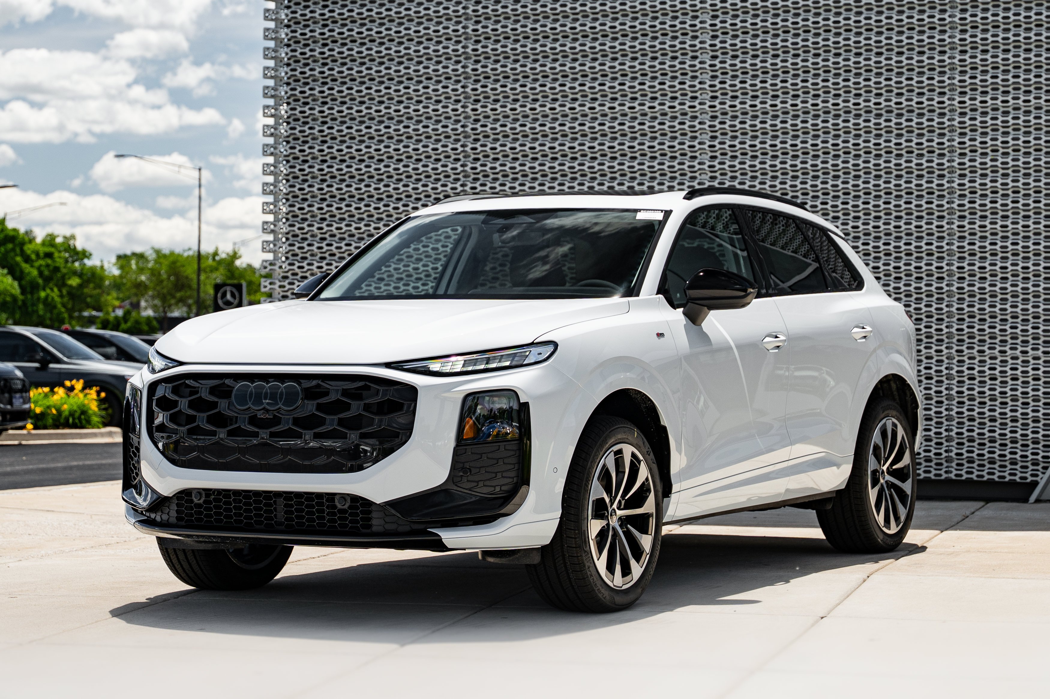 New 2026 Glacier Audi S line image 7