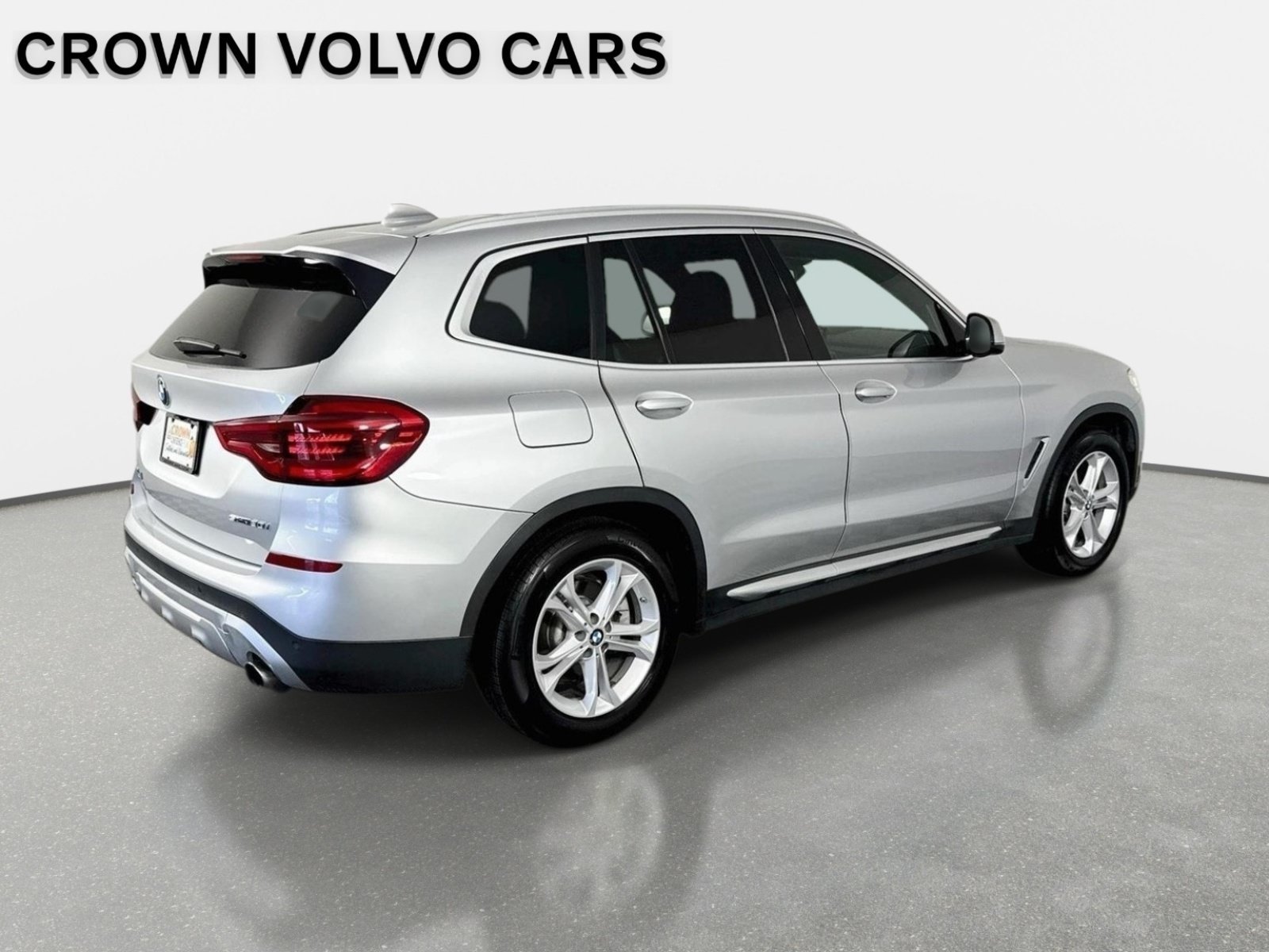 Used 2020 Glacier Silver Metallic BMW sDrive30i image 5